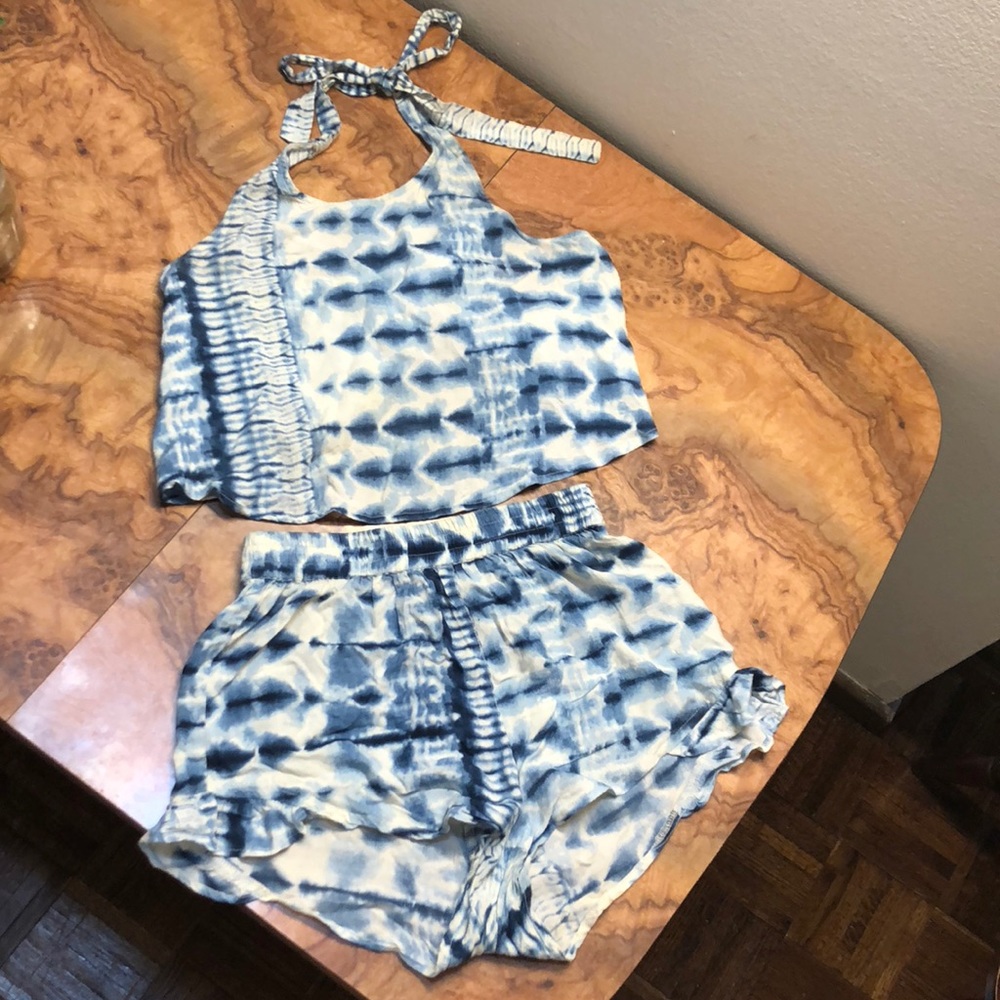 Billabong tank and short set